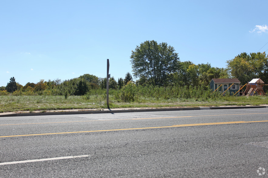 Belair Rd, Perry Hall, MD en alquiler - Foto del edificio - Imagen 2 de 2