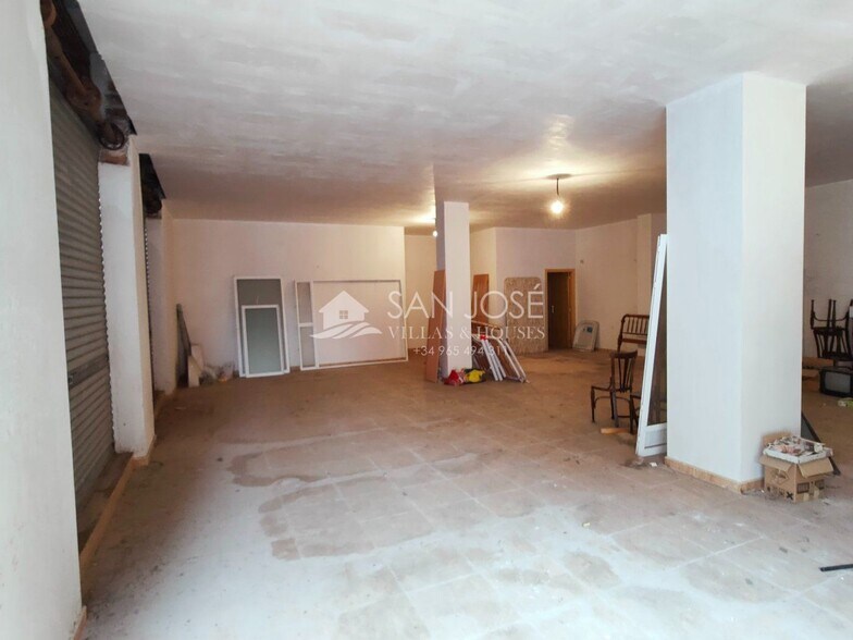 Local en Aspe en alquiler - Foto del edificio - Imagen 2 de 10