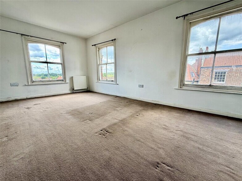 100-100A High St, Bridlington en venta - Foto del edificio - Imagen 3 de 14