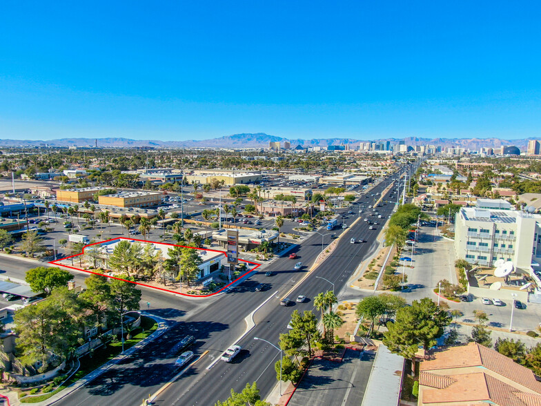 3085 E Flamingo Rd, Las Vegas, NV en alquiler - Vista aérea - Imagen 2 de 4