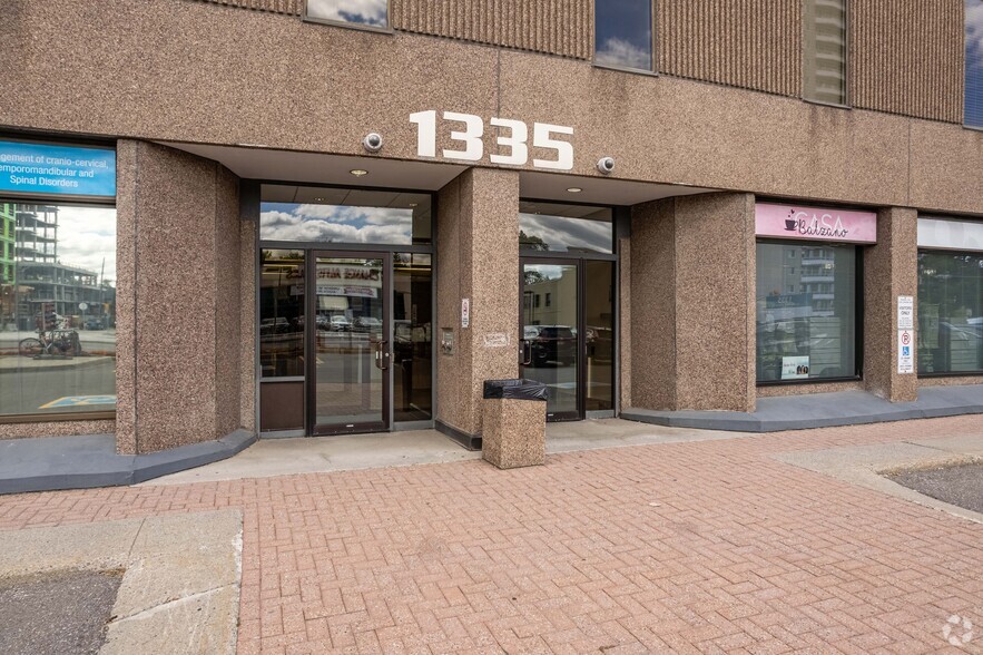 1335 Carling Ave, Ottawa, ON en alquiler - Foto del edificio - Imagen 3 de 6