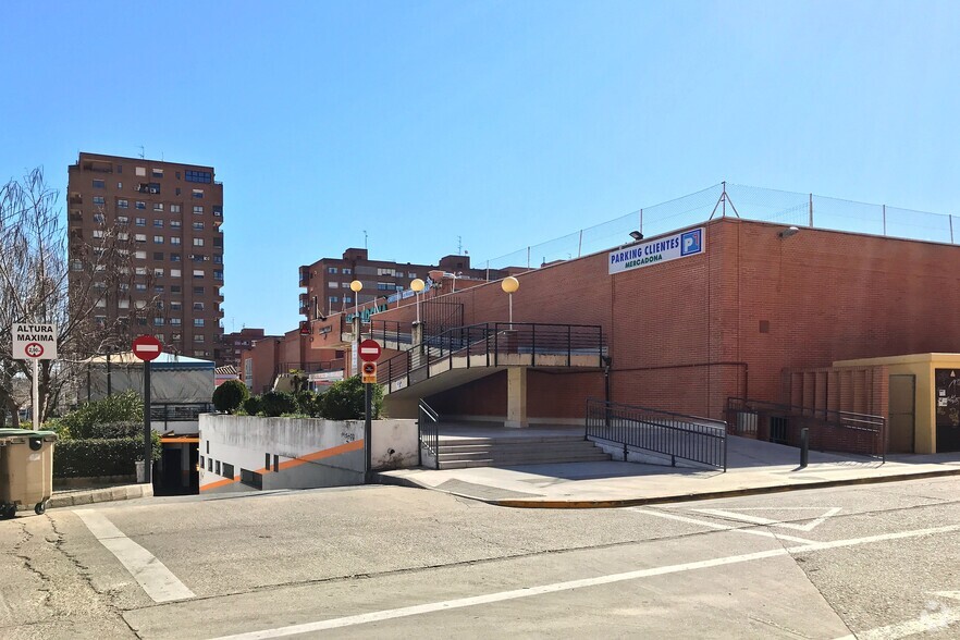 Avenida de la Constitución, 19, Talavera de la Reina, Toledo en venta - Foto del edificio - Imagen 3 de 4