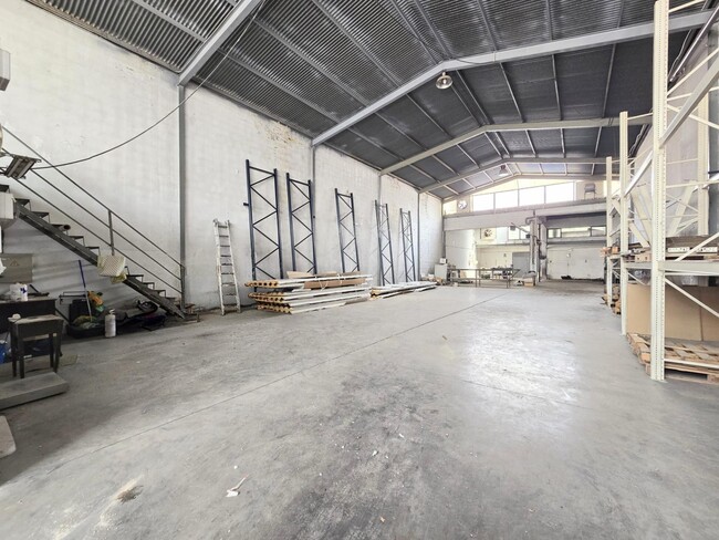 Más detalles de Nave en venta