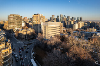 3550 Ch De La Côte-Des-Neiges, Montréal, QC - VISTA AÉREA  vista de mapa