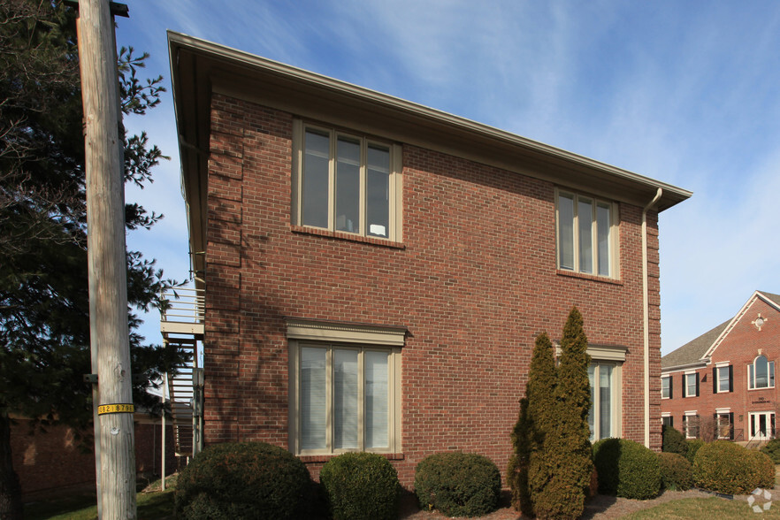 308 Evergreen Rd, Louisville, KY en alquiler - Foto del edificio - Imagen 2 de 2