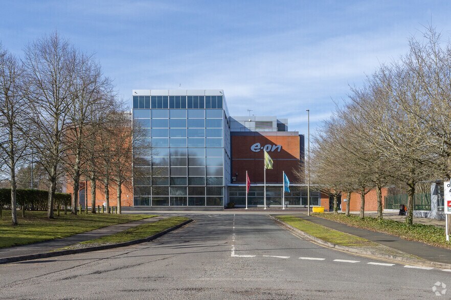 Westwood Way, Coventry en alquiler - Foto del edificio - Imagen 2 de 2