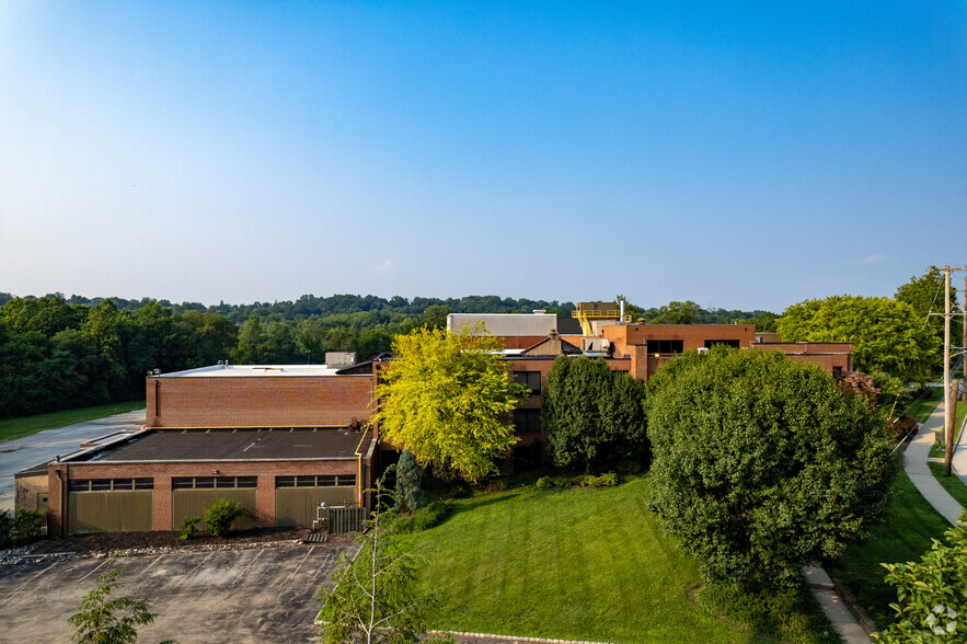 435 School Ln, Plymouth Meeting, PA en alquiler - Foto del edificio - Imagen 2 de 7