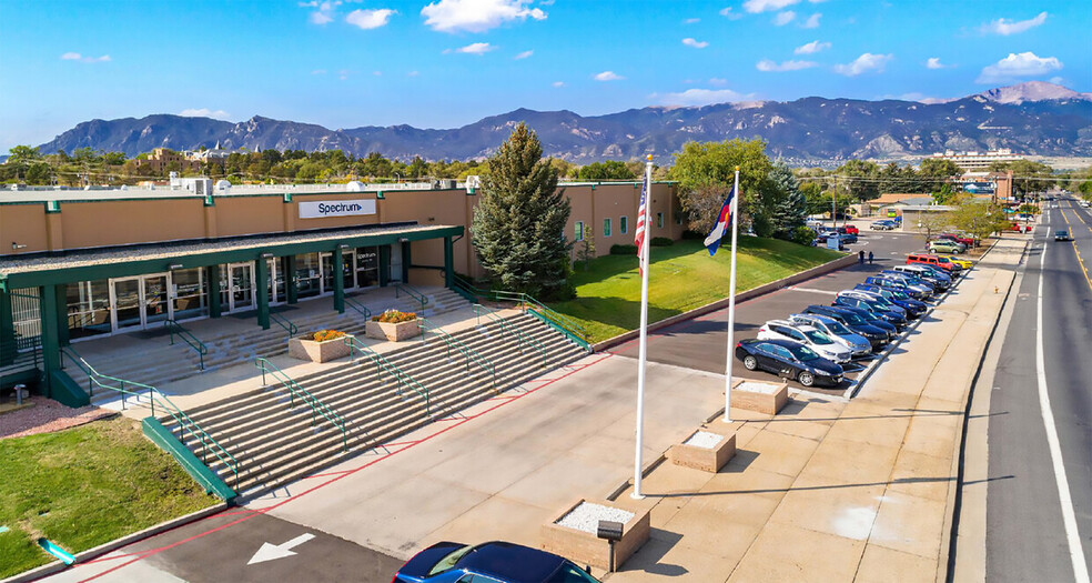 2221 E Bijou St, Colorado Springs, CO en alquiler - Foto del edificio - Imagen 1 de 13