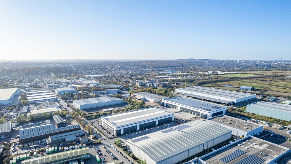 Crabtree Manorway N, Belvedere en alquiler - Foto del edificio - Imagen 3 de 199