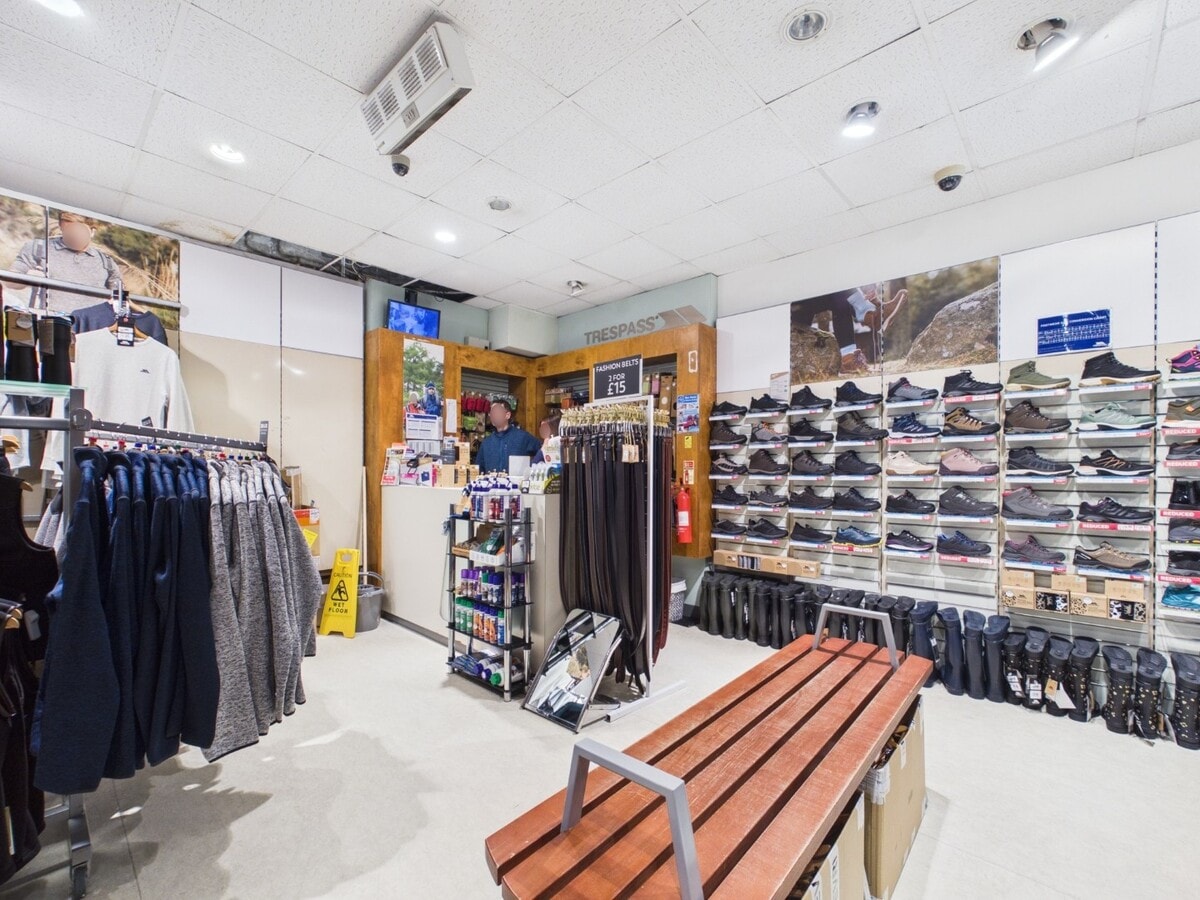 97-101 High St, Fort William, HLD PH33 6DG - Unidad 99 - - Foto del interior - Image 2 of 6