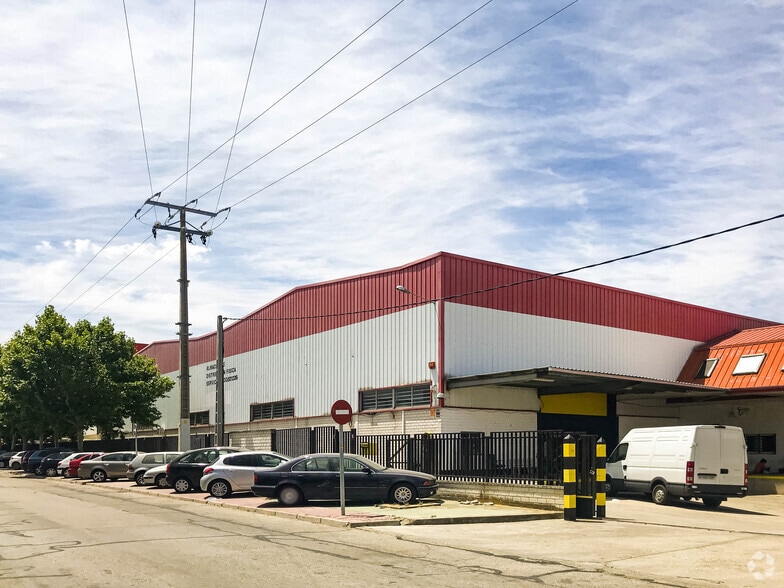 Nave en Pinto, Madrid en alquiler - Foto del edificio - Imagen 3 de 8