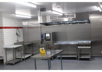 Más detalles de 1 Dock Road, London - Local en alquiler