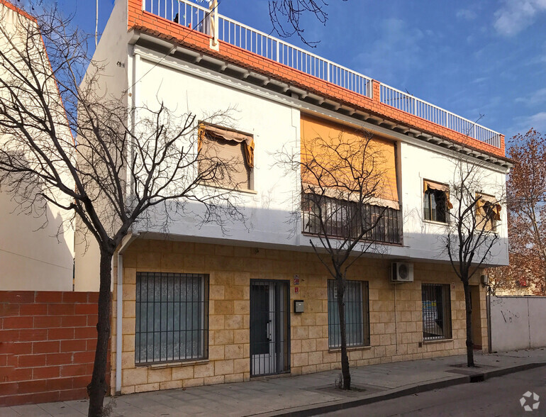 Calle Valdemoro, 8, San Martín de la Vega, Madrid en alquiler - Foto del edificio - Imagen 1 de 2