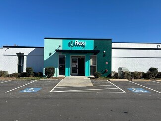 Más detalles de 900 Pressley Rd, Charlotte, NC - Oficina, flex en alquiler
