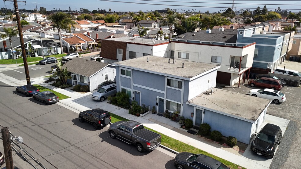 1716 Alabama St, Huntington Beach, CA en venta - Foto del edificio - Imagen 3 de 9