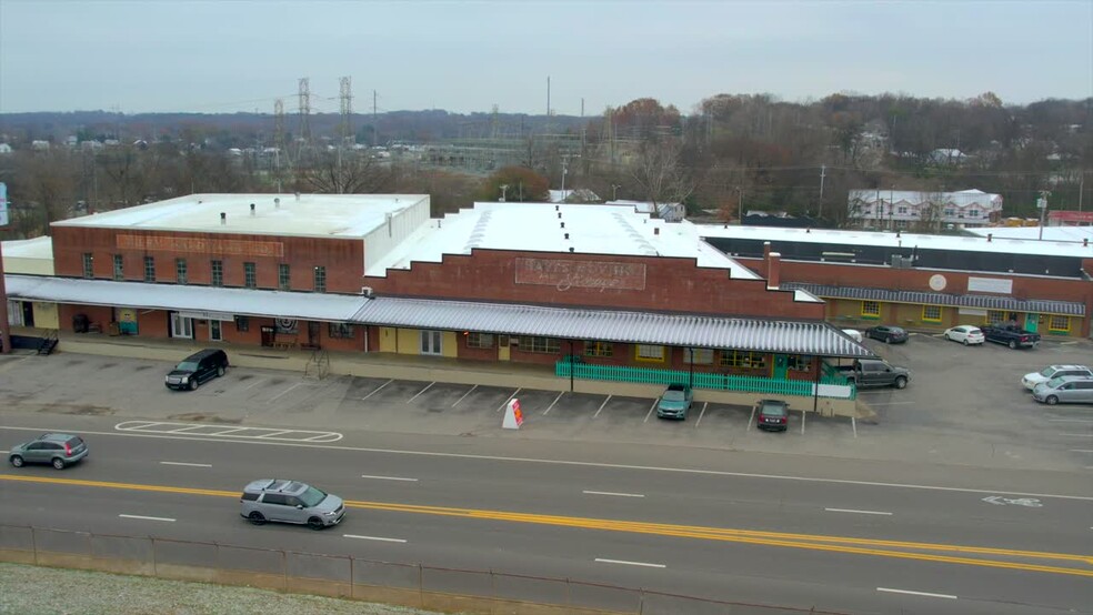 1214 College St, Clarksville, TN en alquiler - Vídeo de anuncio comercial - Imagen 2 de 42