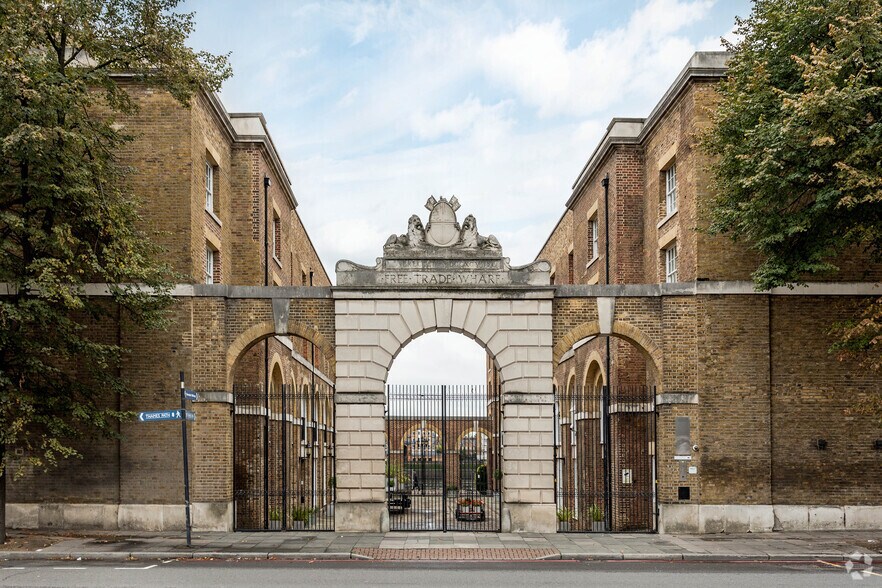 350 The Highway, London en venta - Foto del edificio - Imagen 2 de 6