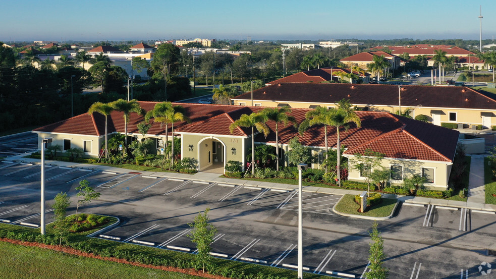 Lake Whitney Campus, Port Saint Lucie, FL en alquiler - Foto del edificio - Imagen 2 de 10