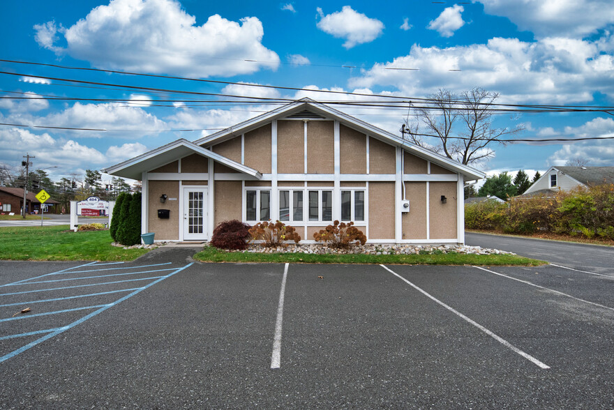 404 Troy Schenectady Rd, Latham, NY en alquiler - Foto del edificio - Imagen 1 de 37