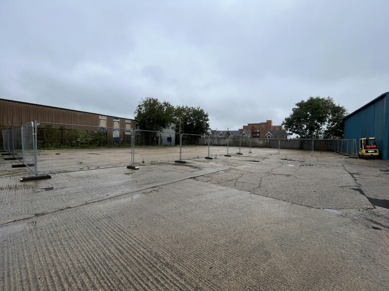 Gatehouse Way, Aylesbury en alquiler - Foto del edificio - Imagen 1 de 9