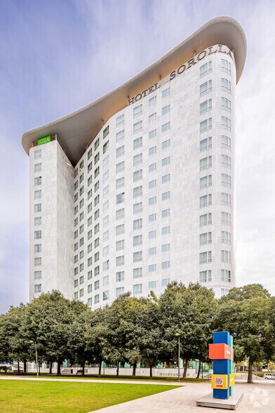 Avinguda de les Corts Valencianes, 58, València, Valencia en alquiler - Foto del edificio - Imagen 3 de 5