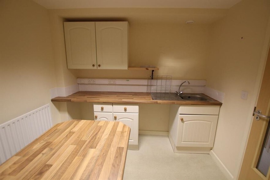 10 Priory Hl, Brecon en venta - Foto del interior - Imagen 2 de 44