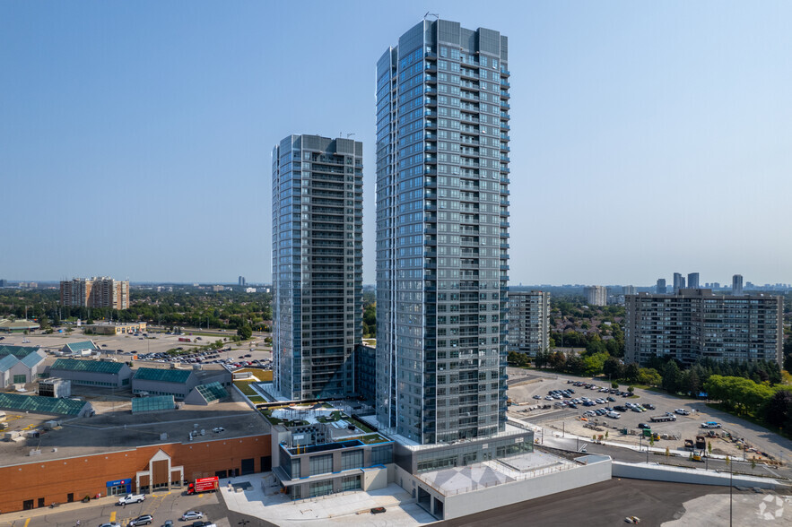 1 Promenade Cir, Vaughan, ON en alquiler - Foto del edificio - Imagen 3 de 3