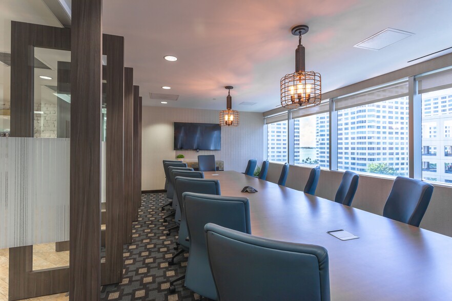 777 Brickell Ave, Miami, FL en alquiler - Foto del interior - Imagen 3 de 28