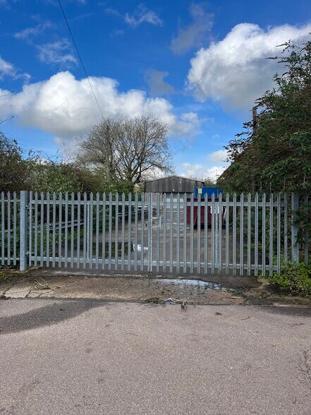 119 Provost Way, Luton en alquiler - Foto del edificio - Imagen 3 de 3