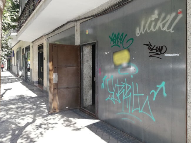 Más detalles de Calle de Menorca, 7, Madrid - Local en alquiler