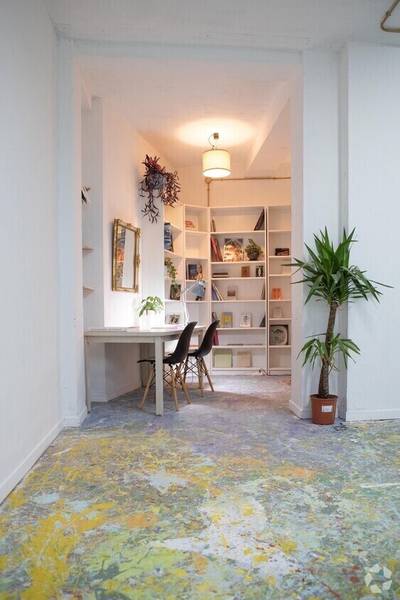Más detalles de Calle Abejuela, 17, Madrid - Local en alquiler