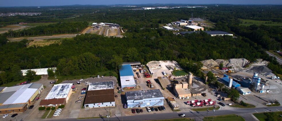 405 Industrial Dr, Mount Juliet, TN en venta - Foto del edificio - Imagen 2 de 54