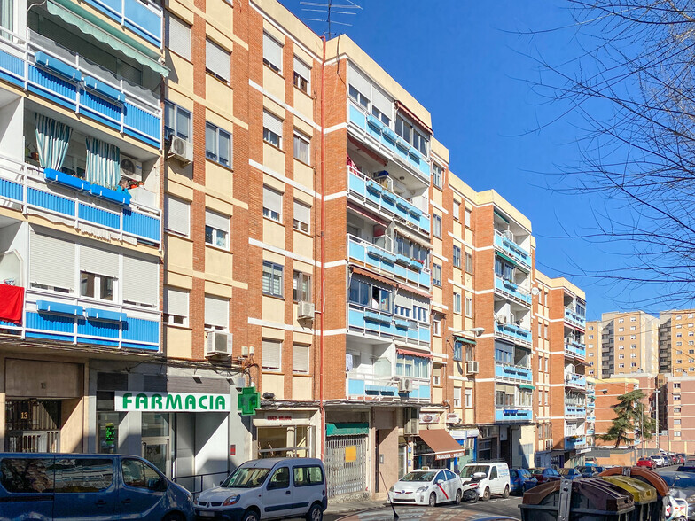 Edificios residenciales en Madrid, MAD en venta - Foto del edificio - Imagen 2 de 2