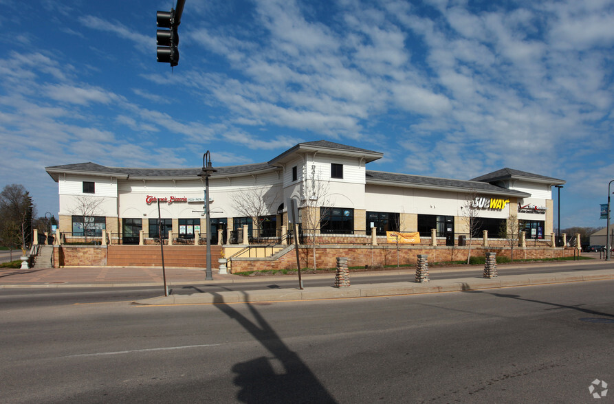 2135-2131 Commerce Blvd, Mound, MN en alquiler - Foto del edificio - Imagen 3 de 6