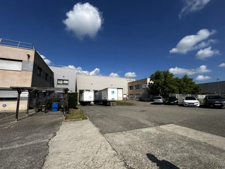 8-12 Impasse Du Rhône, Corbas en alquiler - Foto del edificio - Imagen 2 de 16