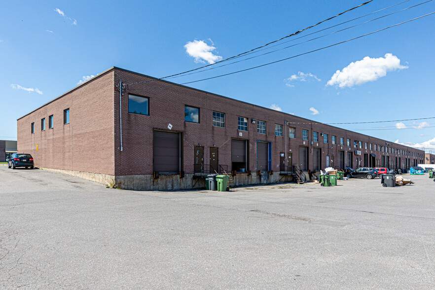 1435-1473 Rue Bégin, Montréal, QC en alquiler - Foto del edificio - Imagen 2 de 7