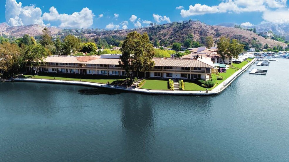 32107 Lindero Canyon Rd, Westlake Village, CA en alquiler - Foto del edificio - Imagen 1 de 7