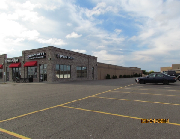 831-923 W Clairemont Ave, Eau Claire, WI en alquiler - Foto del edificio - Imagen 3 de 29