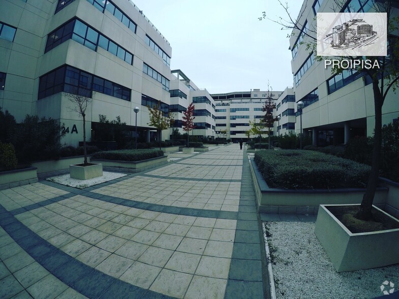 Oficinas en Madrid, MAD en alquiler - Foto del edificio - Imagen 2 de 20