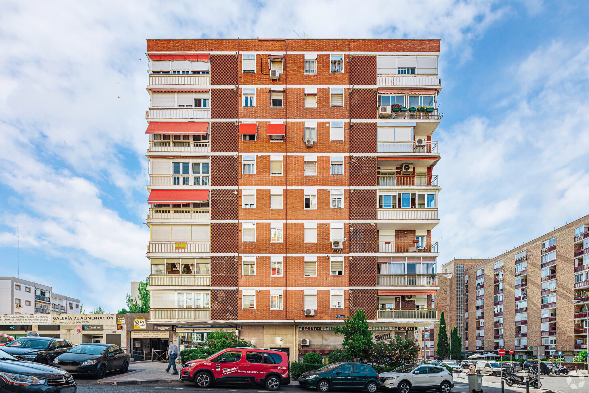 Edificio residencial en Madrid, Madrid en venta Foto principal- Imagen 1 de 3