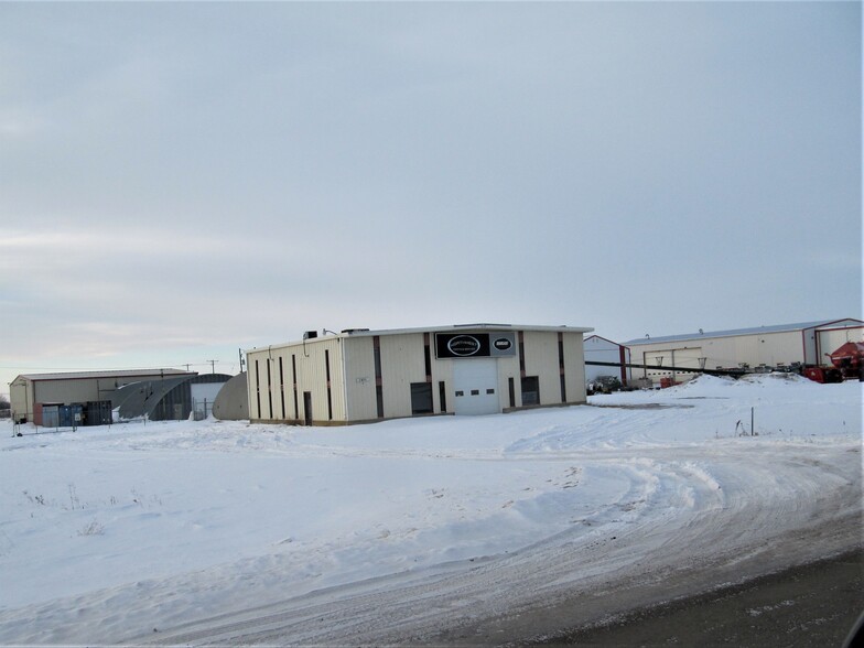 2891 99 St, North Battleford, SK en venta - Foto principal - Imagen 2 de 2