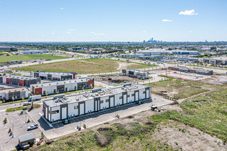 503-539 Mistatim Way NW, Edmonton, AB - VISTA AÉREA  vista de mapa - Image1