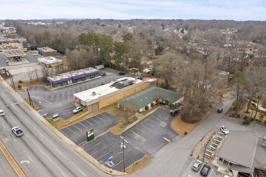 499 S Pleasantburg Dr, Greenville, SC en venta - Foto del edificio - Imagen 3 de 11