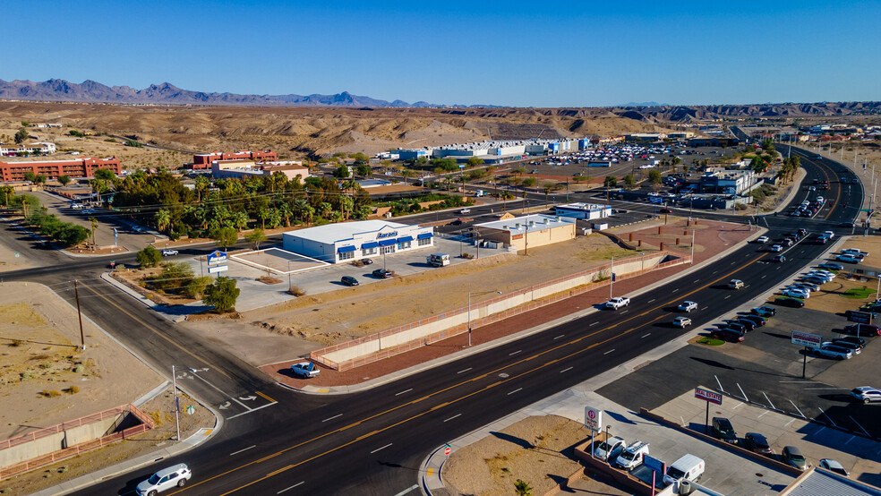 2747 Miracle Mile, Bullhead City, AZ en venta - Foto del edificio - Imagen 1 de 3