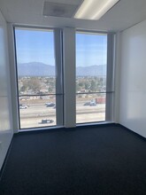 9550 Flair Dr, El Monte, CA en venta Foto del interior- Imagen 1 de 5