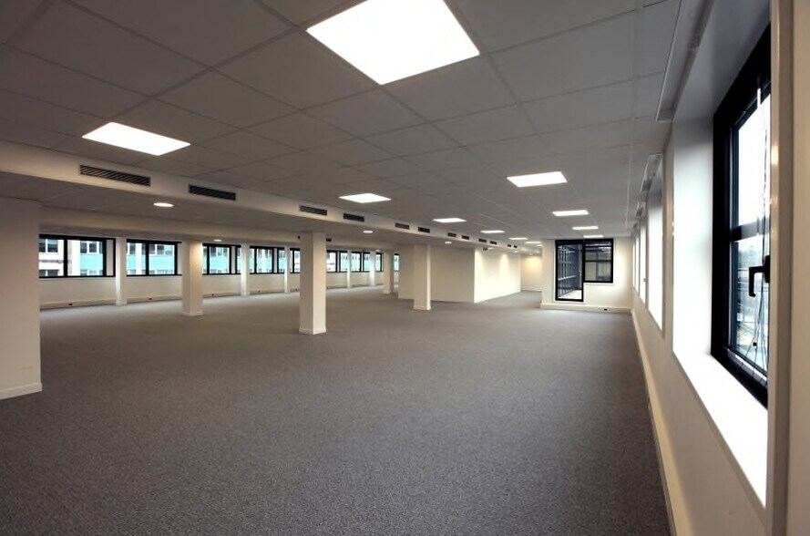 Oficina en Levallois-Perret en alquiler - Foto del edificio - Imagen 2 de 7