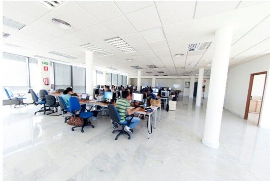 Oficina en SEVILLA en alquiler - Foto del edificio - Imagen 3 de 10