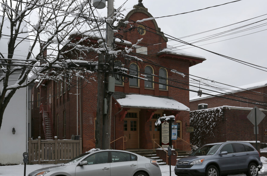 52-54 E Oakland Ave, Doylestown, PA en alquiler - Foto del edificio - Imagen 3 de 38