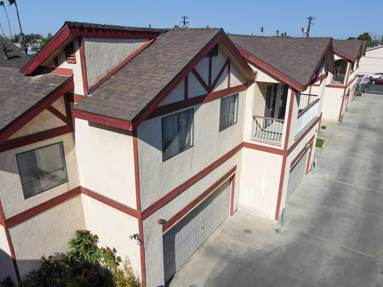 3700 W Camille St, Santa Ana, CA en venta - Foto del edificio - Imagen 3 de 10