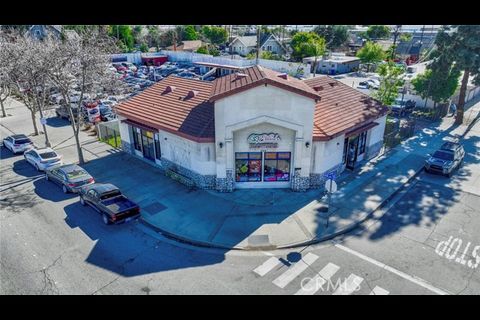 208 E Holt Ave, Pomona, CA en venta - Foto del edificio - Imagen 2 de 21